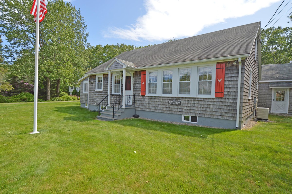 Sand Dollar Real Estate LLC-On Beach Time-image-1