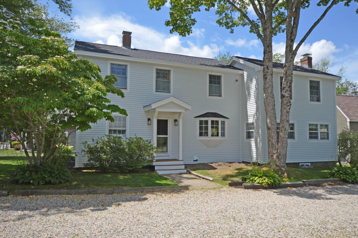 Sand Dollar Real Estate LLC-32 Wildwood ~ Winter Rental-image-1