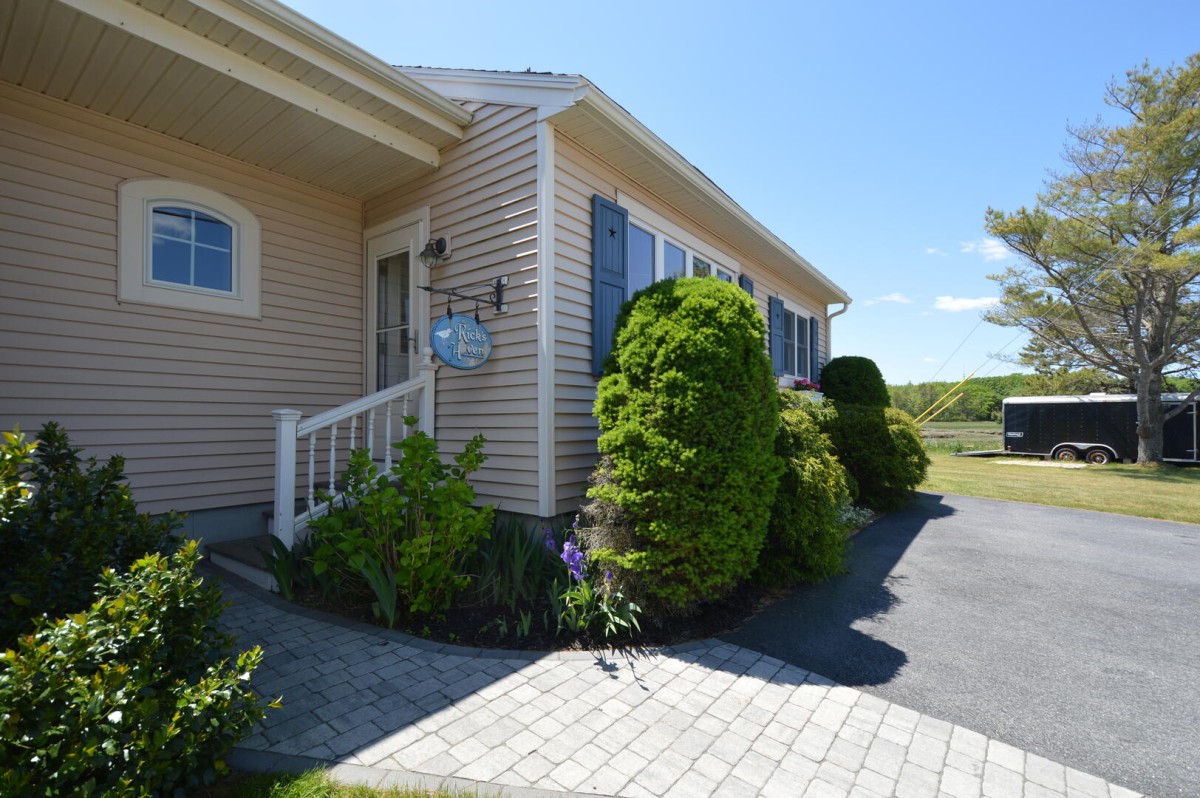 Sand Dollar Real Estate LLC-Rick's Haven - Winter Rental-image-1